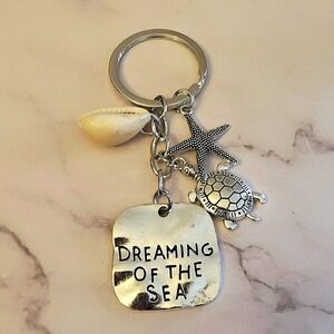 Dreaming Of The Sea Silver Tone Sea-Themed Keychain